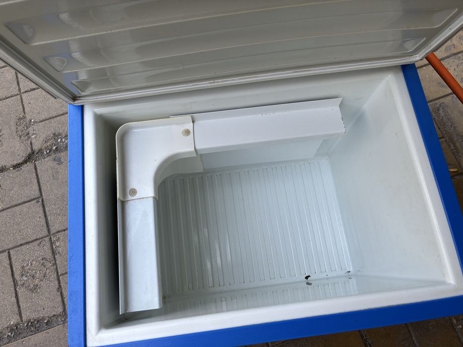 Хладилник тип ракла на 12v,220v и газ