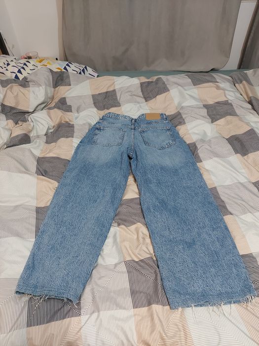 Blugi fete cumpărați  din  H&M