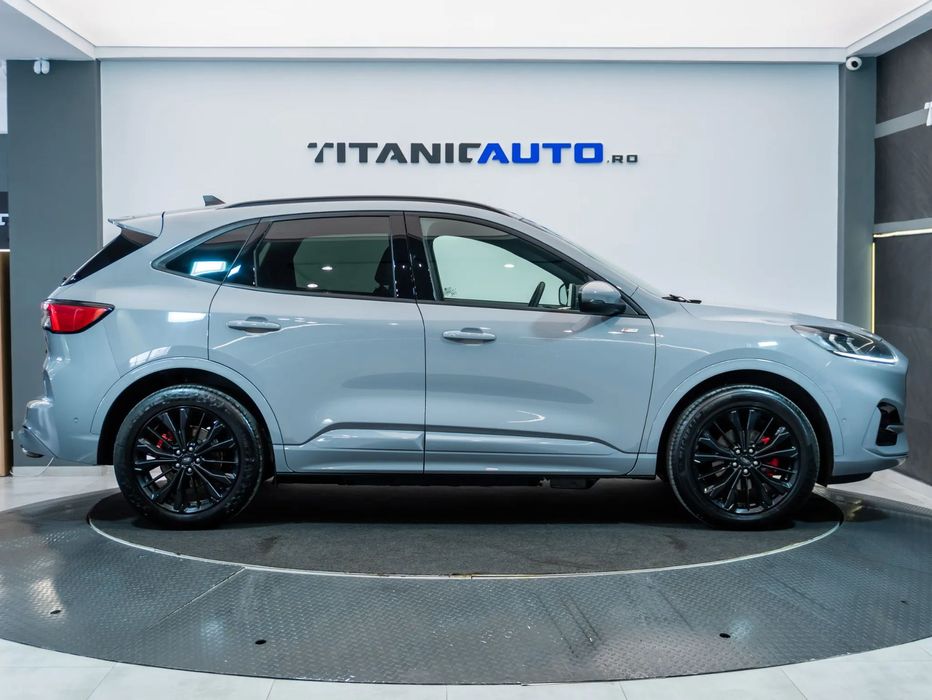 Ford Kuga Ford Kuga PHEV ST-Line • Plug-In Hybrid • Automat • LED • Keyless • Na