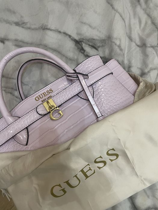 Чанта Guess