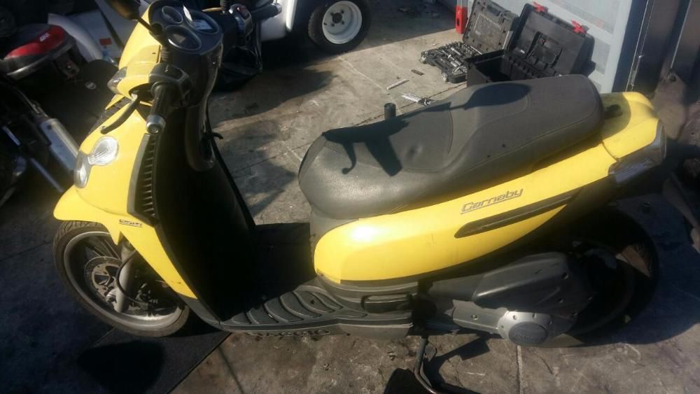 Piaggio Carnaby-125-2007г.- На части