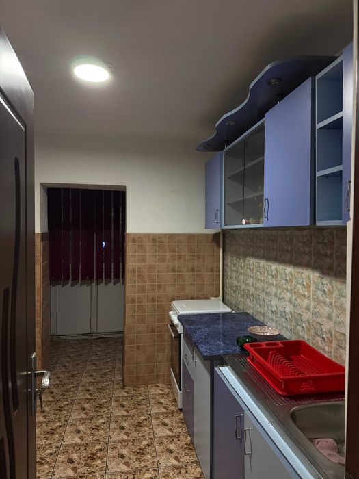 Inchiriez apartament cu 2 camere