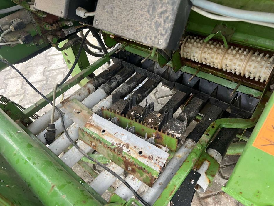 Distribuitor / MIG Amazone Jet –2000 kg ,18 m, pneumatic + Video