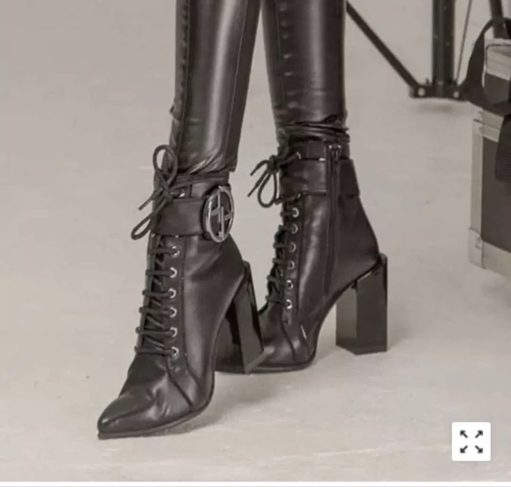 Alessa Noemi боти на ток