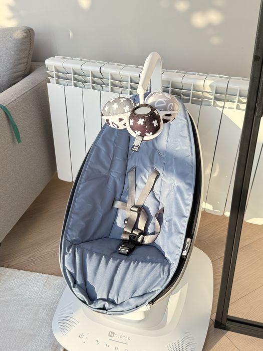 Продается шезлонг и детская кровать