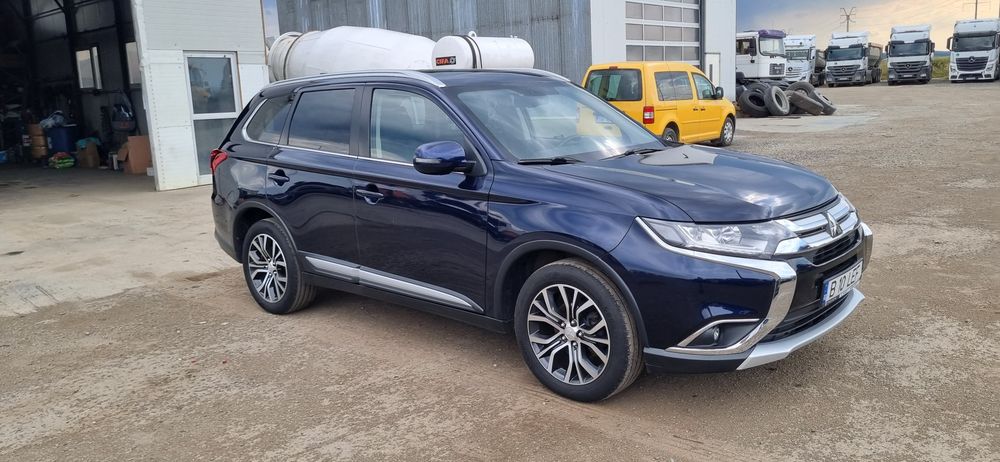 MITSUBISHI Outlander 2018 — imagine 2