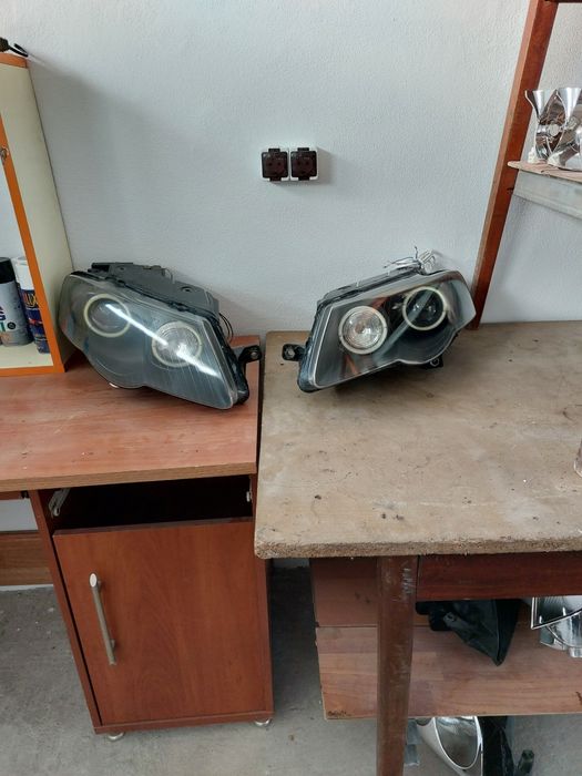 Faruri Passat b6 bixenon cu cornering adaptiv