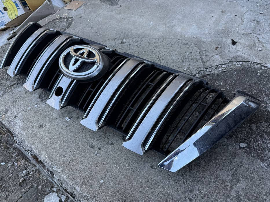 Решетка за Toyota Land Cruiser 150 / Тойота Ленд Крузер 150