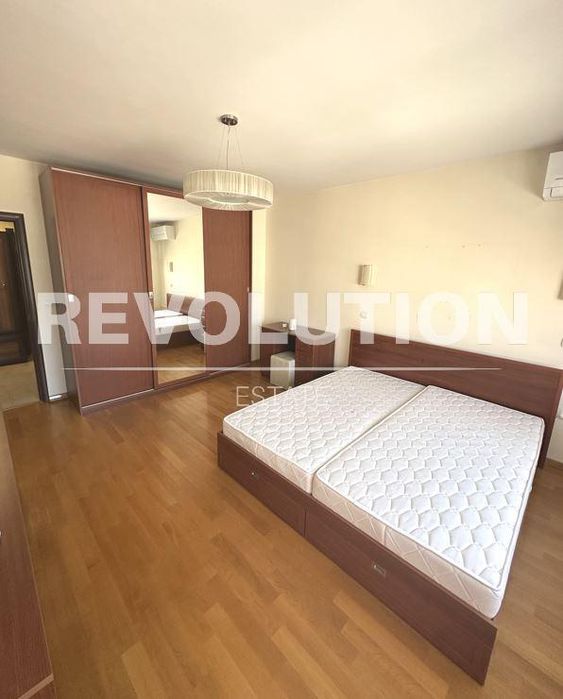 Дава се под наем Тристаен апартамент в Варна, Възраждане 1 - 86 кв.м за 750 € - Снимка #3