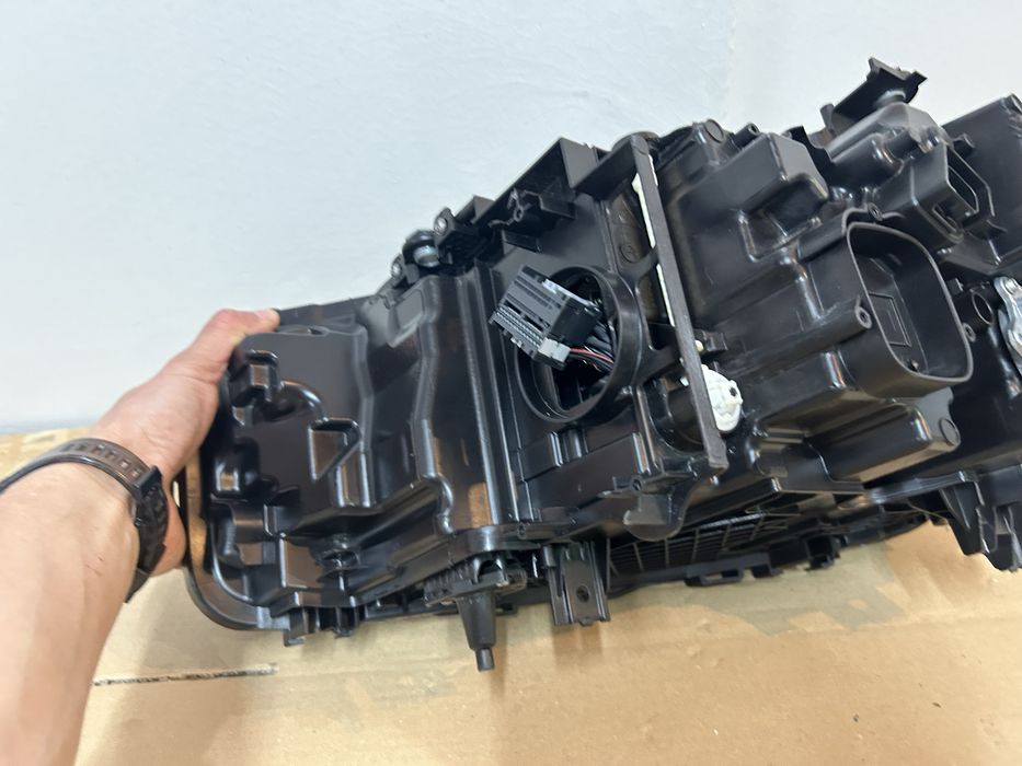 Far bmw G30 G31 lci laser shadow line dreapta 2020-2023