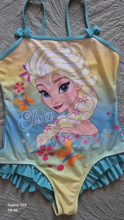 Продам купальник на девочку 5-7 лет