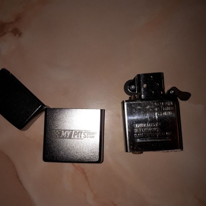 Bricheta Zippo Originala