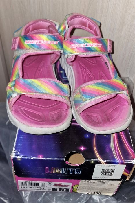 Продаются Сандалии