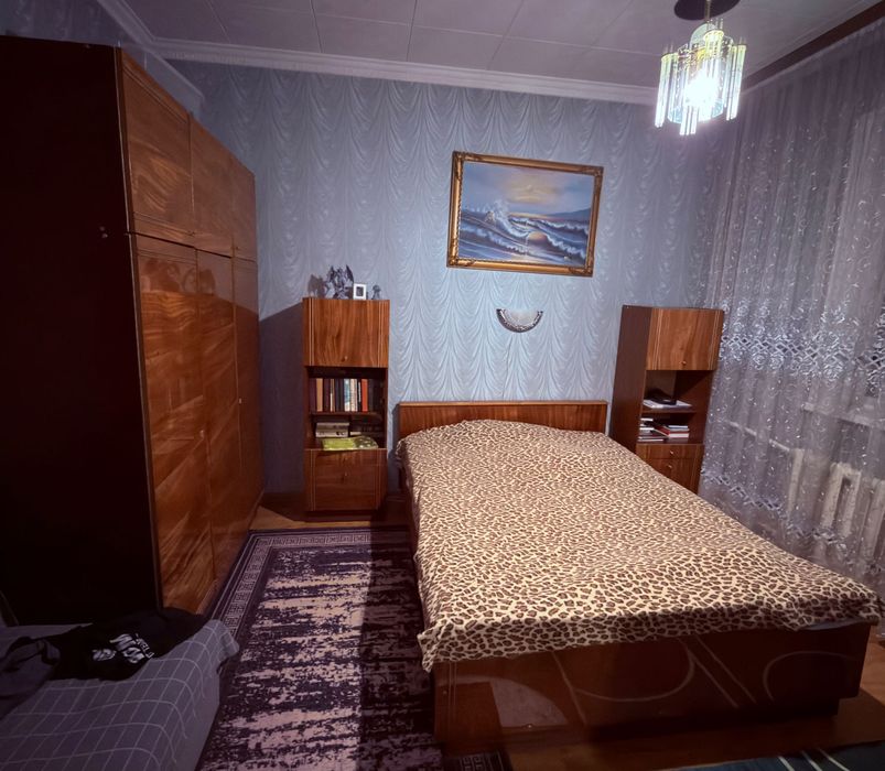 Спальный гарнитур