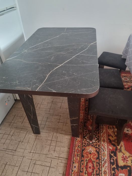 Стол стуля сатылады