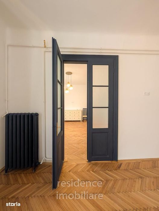 Apartament 2 camere, cladire istorica, Piata Muzeului, Central