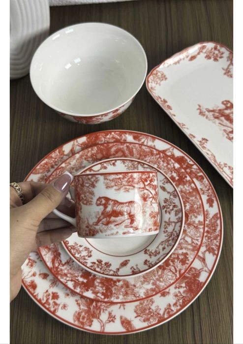 Продам сервиз новый