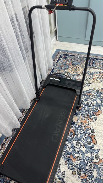 Беговой дорожка Genau