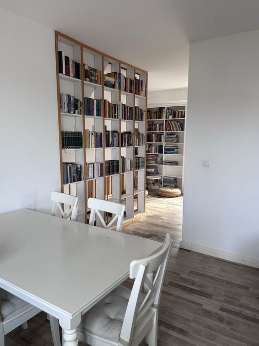Inchiriez apartament in Zorilor, 3 camere, zona de case, curte, parcare