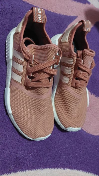 Adidas NMD R1 номер 36 розови