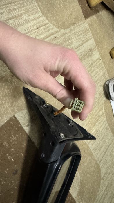 правое зеркало subaru(outback 2004г. американец)