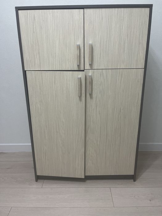 Продам шкаф б/у размер 140*90,доставка самовывоз,цена 11.000тенге