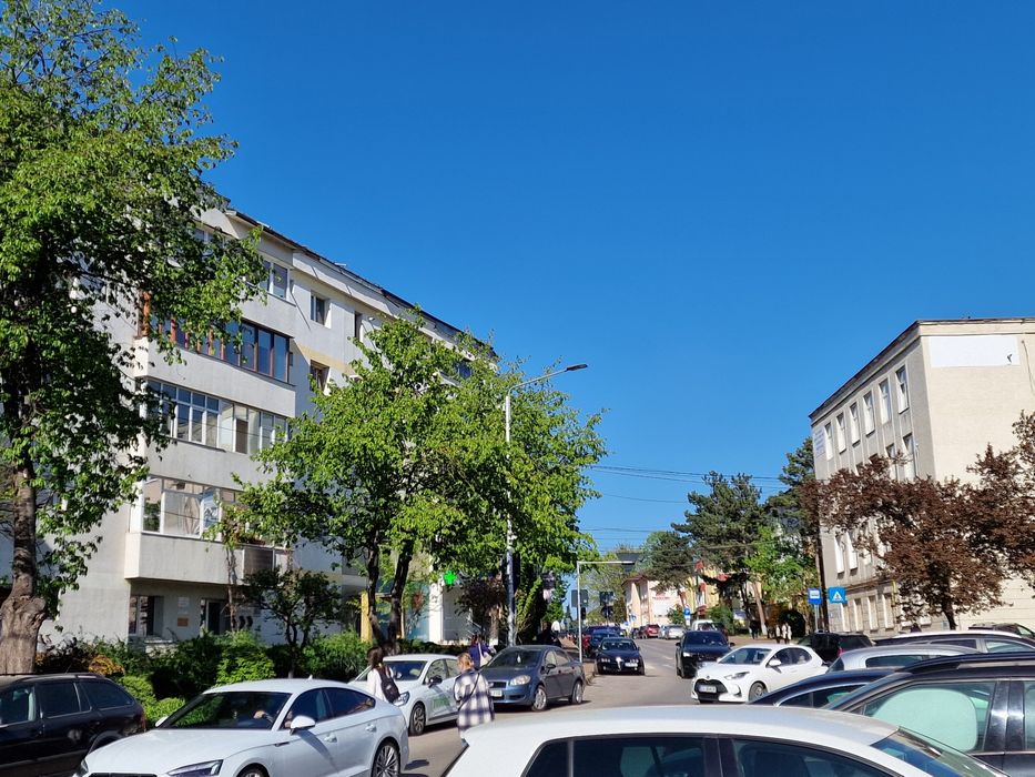 Vand apartament centru Suceava
