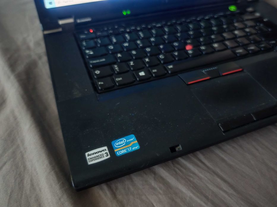 Lenovo W530      .