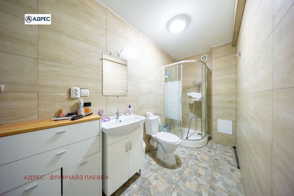 Многостаен в Ловеч-Младост площ 343 цена 150000