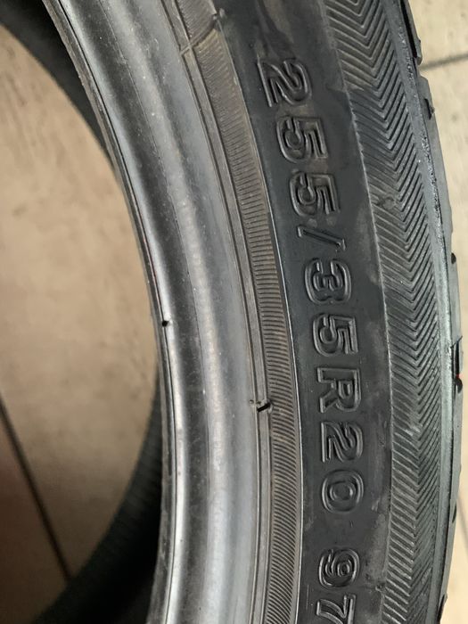 255 35 20 anvelope de vara