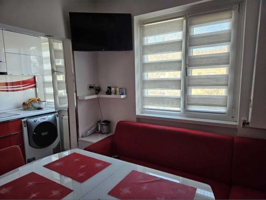 Vând apartament 3 camere Nufarul