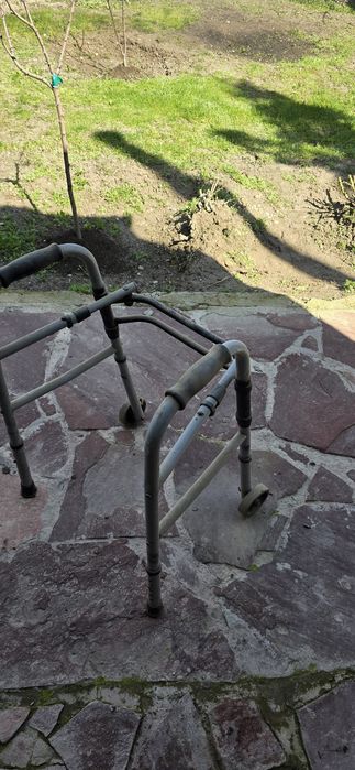 Отдам даром ходунок