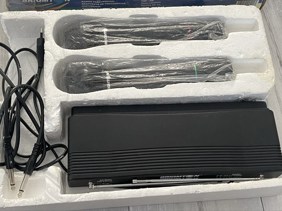 Microfoane wireless karaoke