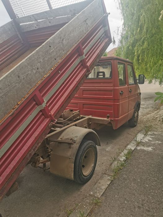 Vând Iveco Daily