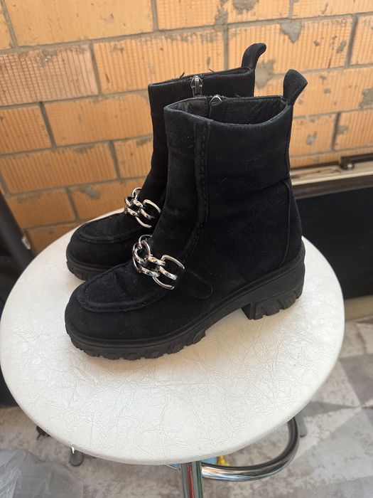 Продам зимние сапоги 34 размер