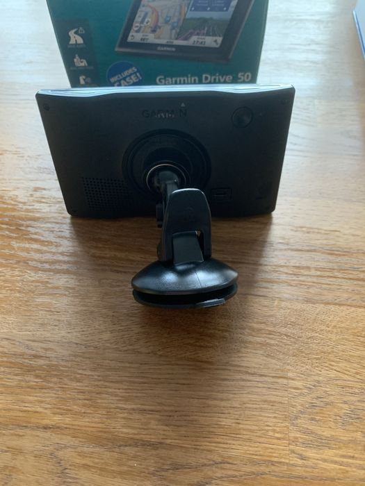 Навигация Garmin Drive 50