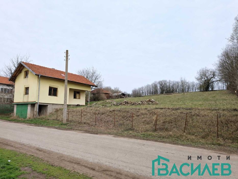 Продава КЪЩА област Перник, с. Слаковци