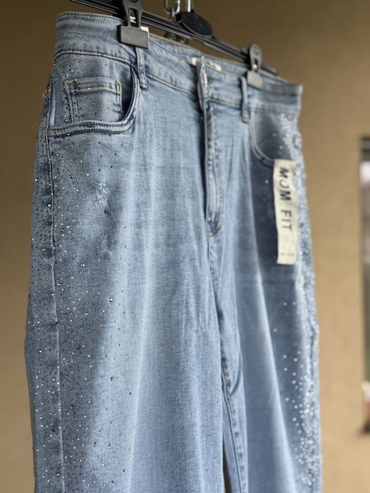 Vand blugi noi moderni elastici cu pietricele marimea 30