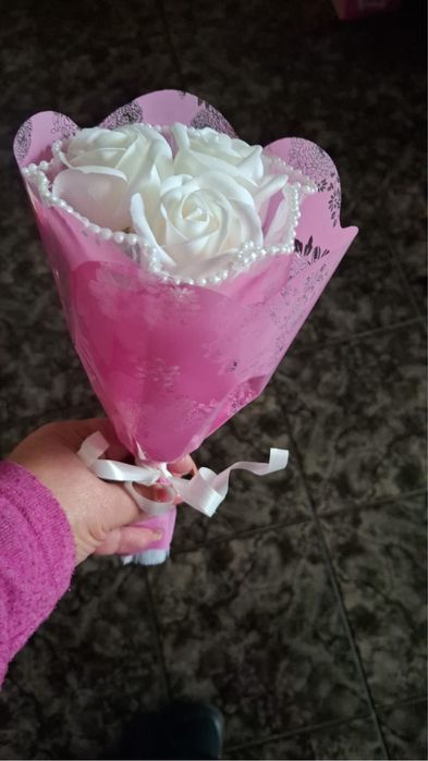 Martisoare cu trandafiri din sapun parfumati