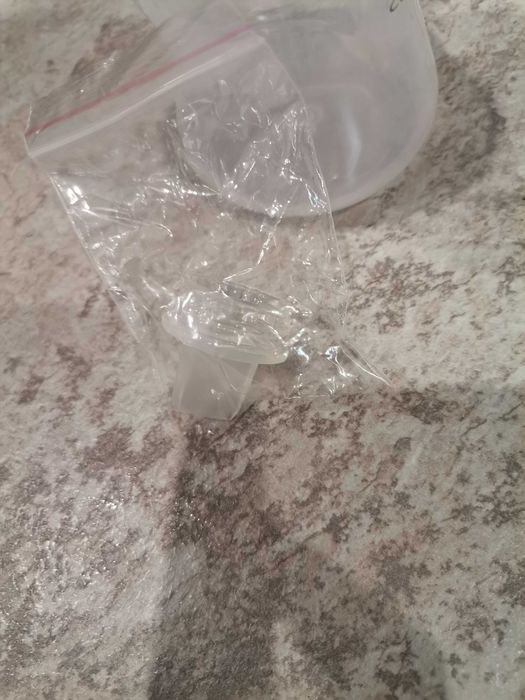 Помпа за кърма, пликове за съхранение и подплънки