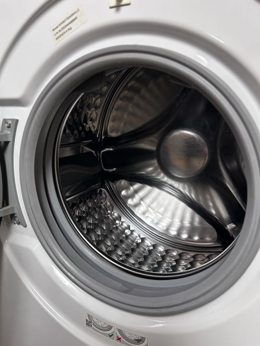 Машинка стиральная