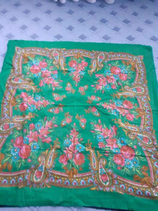 Платки шерстяные