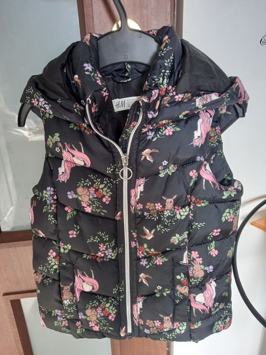 Vesta H&M , varsta 4-6 ani