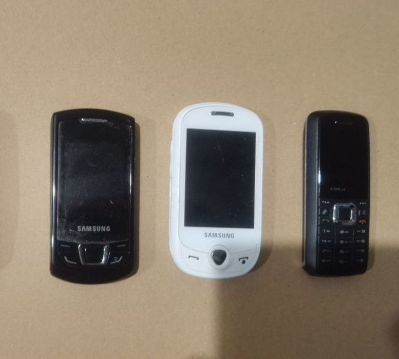 Telefoane mobile Samsung Huawei piese sau colecție toate 3 la 95 lei