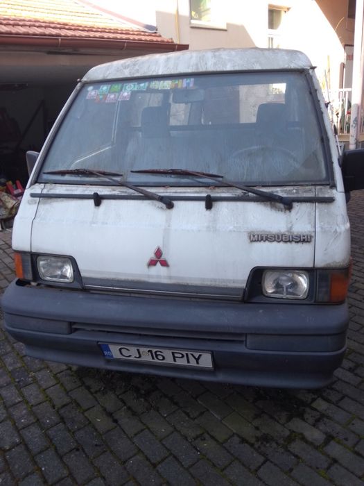 Vând Mitsubishi L200