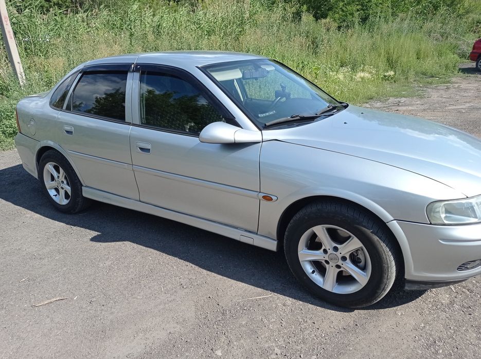 Продам Опель вектра б