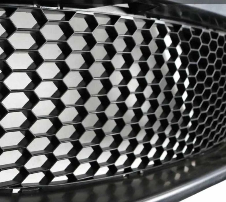 Предна M5 стил броня за БМВ BMW E60 / E61 2003 г - 2010 г черна