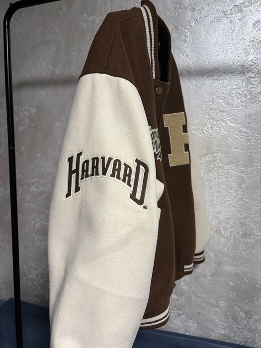 Куртка бомбер Pull and Bear Harvard