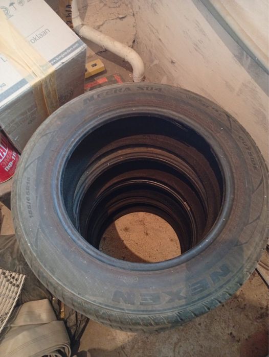 Продаются шины 4 шт. б/у