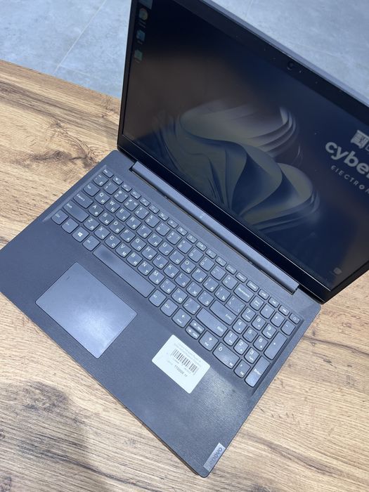 Ноутбук Lenovo Ideapad V15